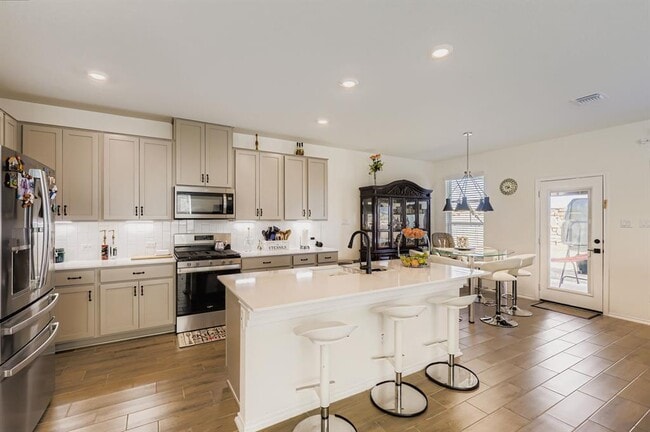 Foto del edificio - 3927 La Contenta Ln