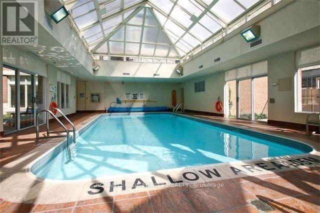 Photo du bâtiment - 100 Hayden St