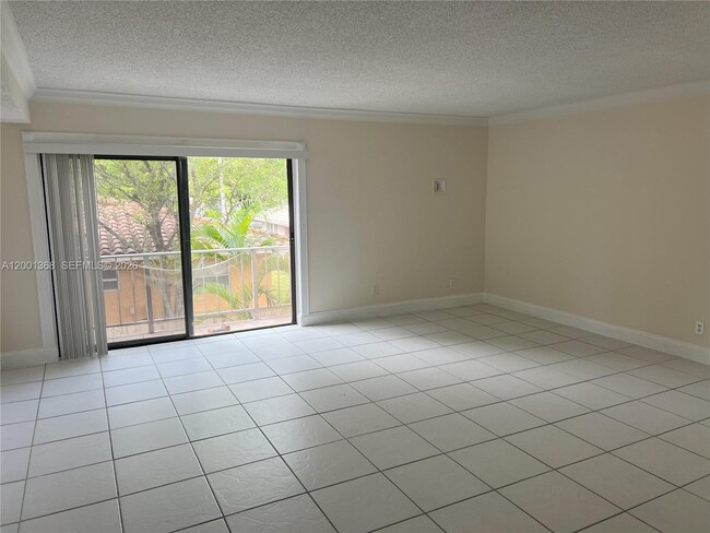 Foto del edificio - 3750 NW 115th Way