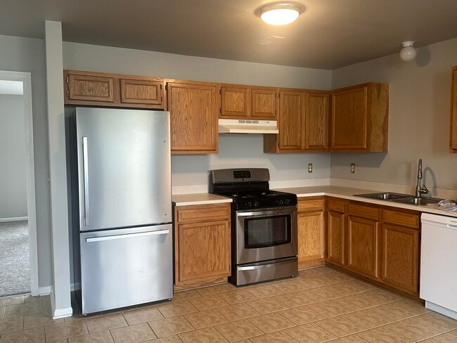 Building Photo - 1426 Crimson Way