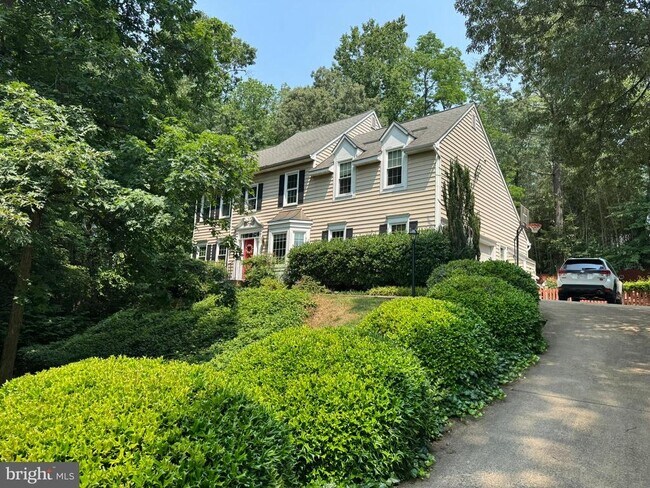 Building Photo - 655 Lancaster St