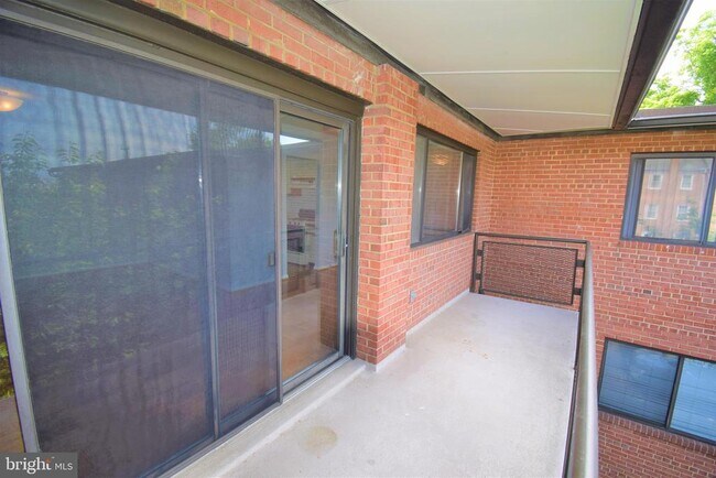 Foto del edificio - 4373 Cherry Hill Rd