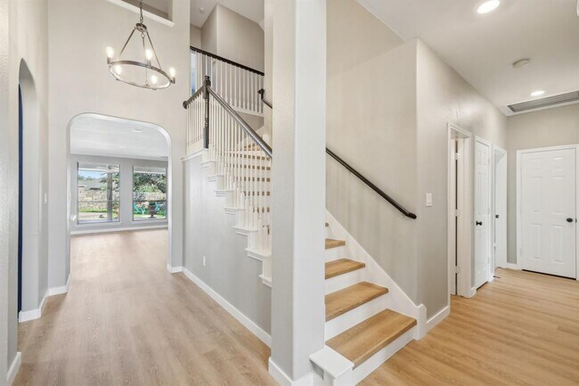 Building Photo - 7324 Moon Rock Rd