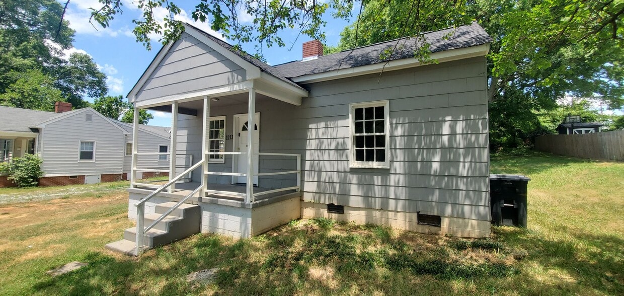 Foto principal - 3 Bedroom 1 Bathroom House