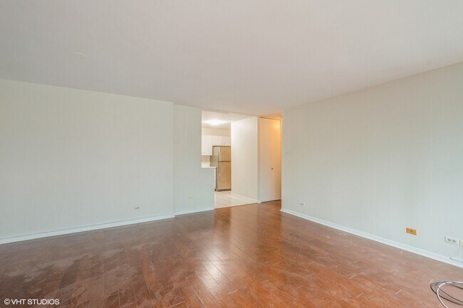 Building Photo - 211 E Ohio St