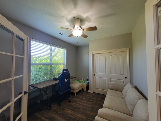 Building Photo - 2460 Bramasole Dr Way