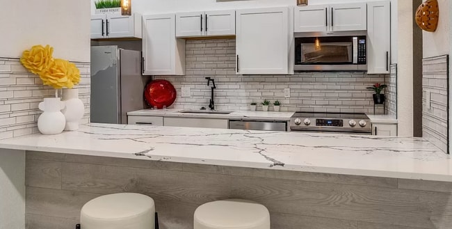 Foto del edificio - 2627 Douglas Ave