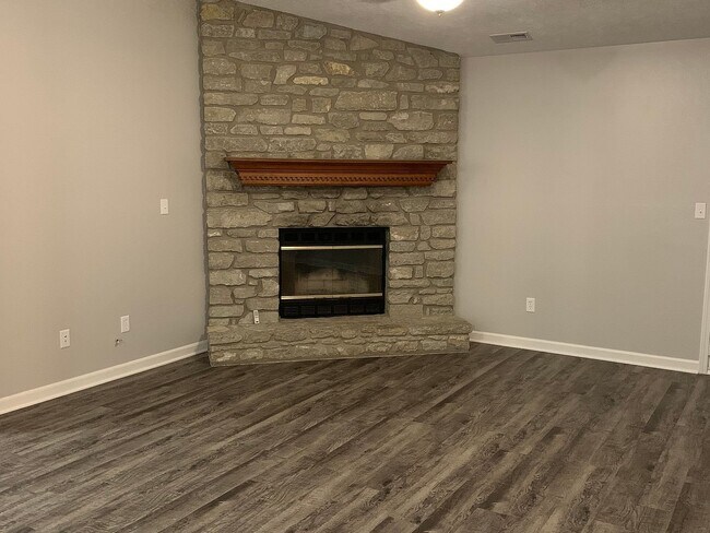 Foto del edificio - 12250 Van Spronsen Ct
