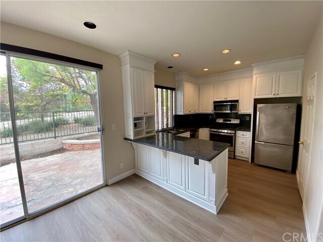 Foto del edificio - 3 Acorn Rdg