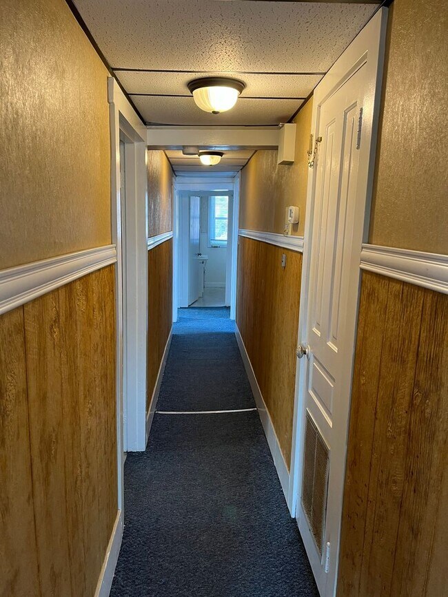 5557 N 4th St Unit 57 3rd Floor, Sunbury, PA 17801 Room for Rent in Sunbury, PA