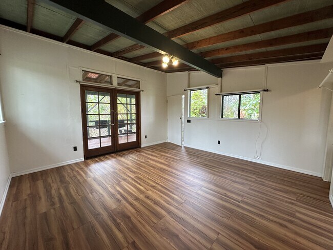 Building Photo - 16-2110-2110 Hibiscus Dr