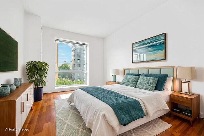 Foto del edificio - 2130 Adam Clayton Powell Jr Blvd