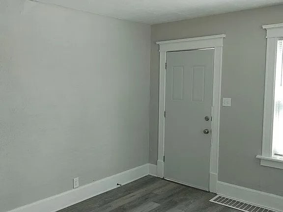 Building Photo - 3202 Caledonia St