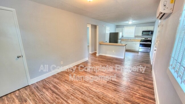 Building Photo - 3018 Pearce St