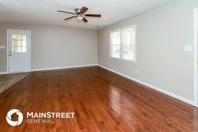Foto del edificio - 125 Highland Cir