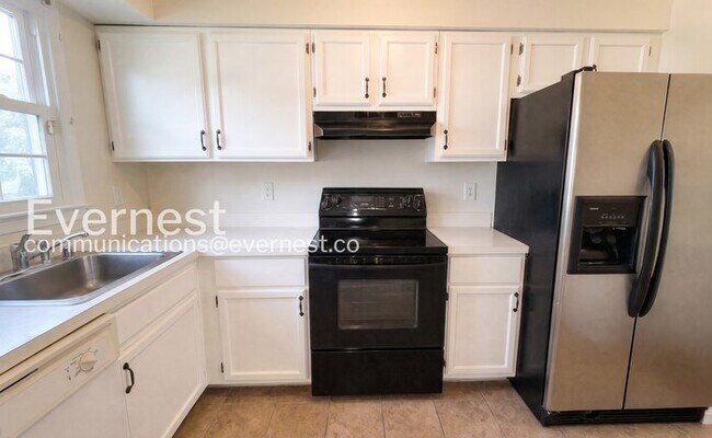 Foto del edificio - 4607 Charlton Ct
