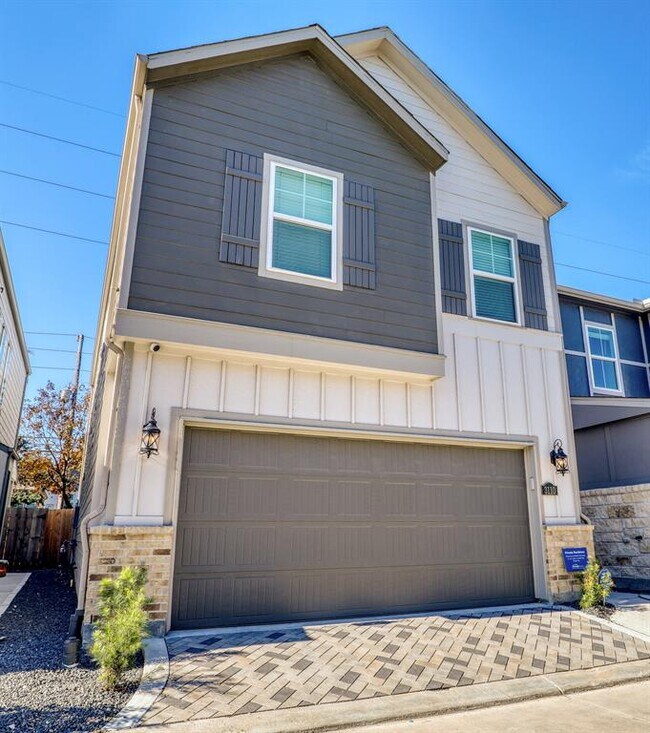 Foto del edificio - 3110 Moontide Ln