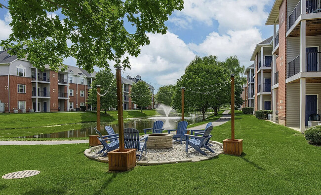 Fire Pit - Longacre Apartment Resort