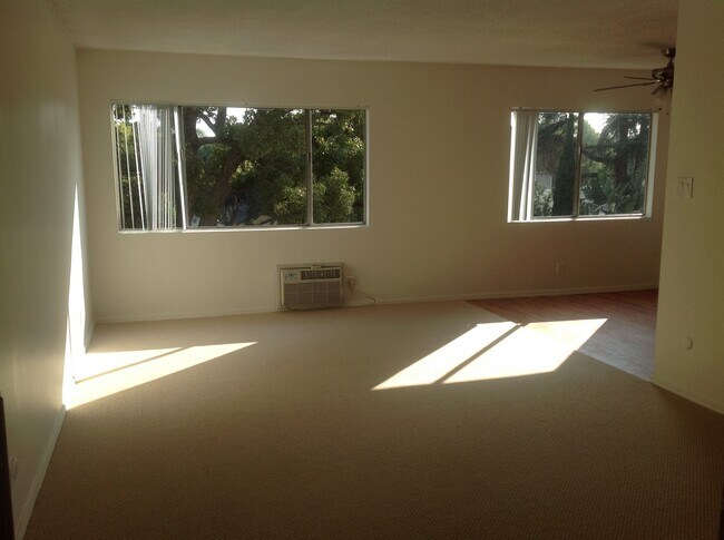 Foto del edificio - 1314 N Fuller Ave