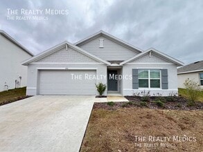 Building Photo - 8561 SW 46th Ave