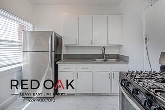 Building Photo - 915 Grattan St