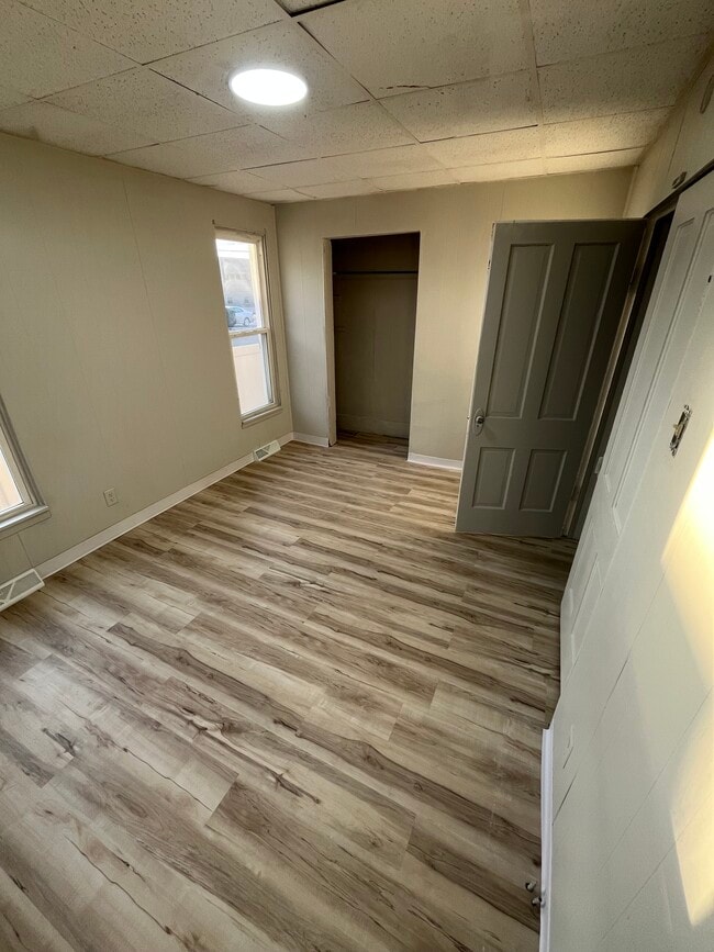 Bedroom 1 - 911 17th Ave