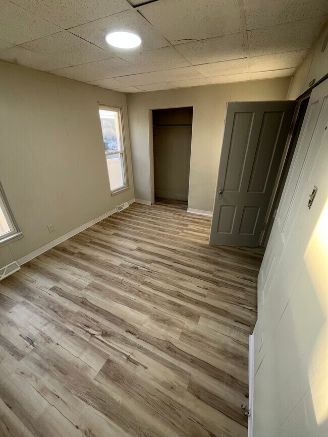 IMG_4463 - 911 17th Ave