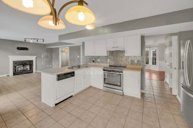 Foto del edificio - 3006 Creek Meadow Cir