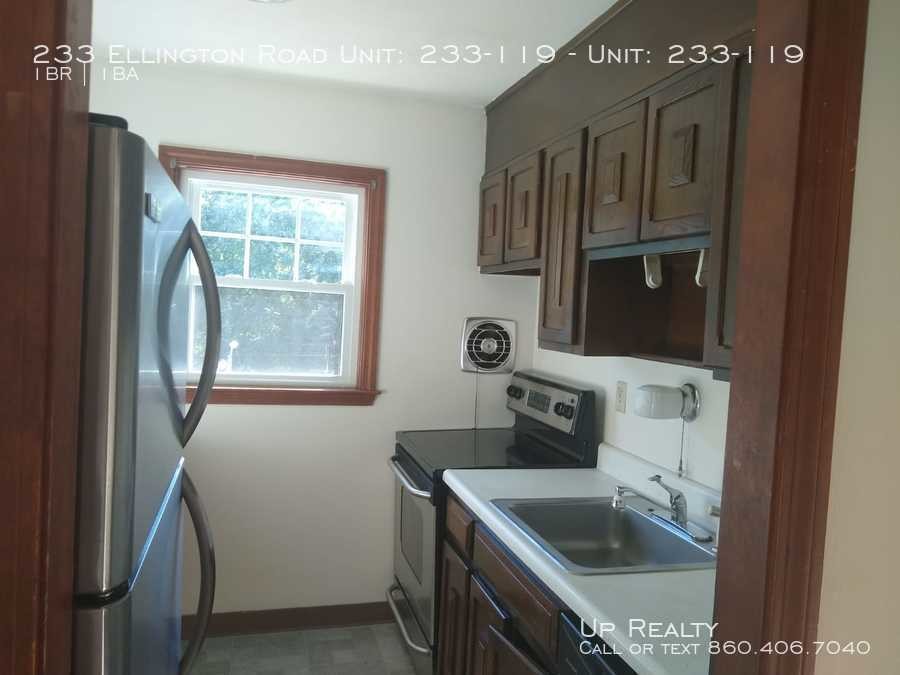 Primary Photo - 233 Ellington Rd