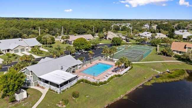 Foto del edificio - 1431 SE Berwick Ct