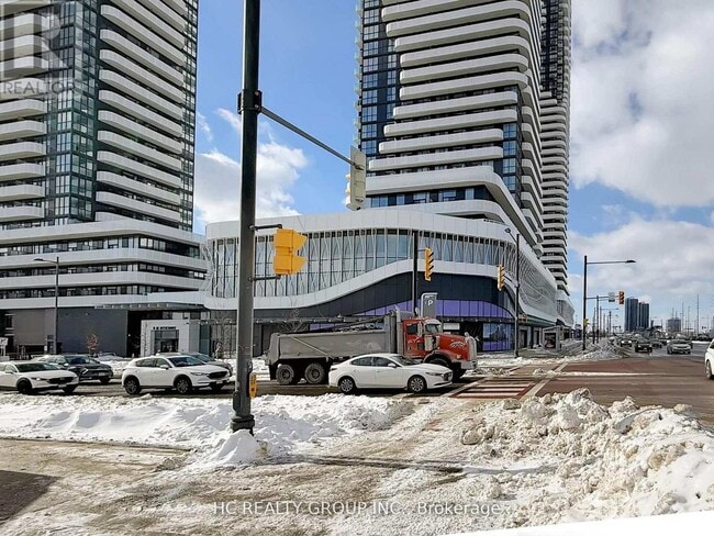 Photo du bâtiment - 8 Interchange Wy