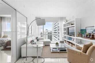 Building Photo - 6801 Collins Ave