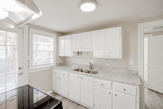 Foto del edificio - 624 44th St