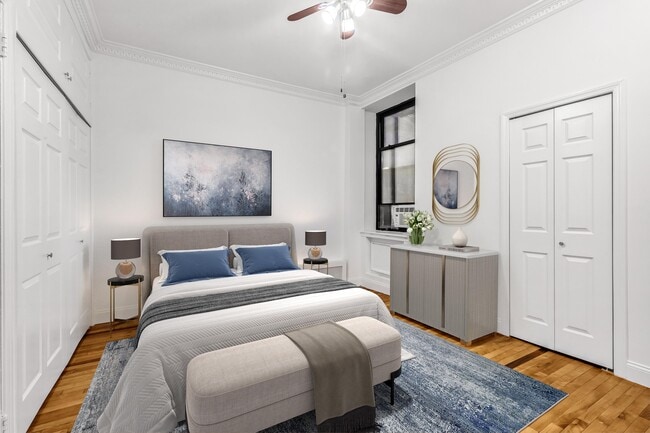 Foto del edificio - 112 W 72nd St