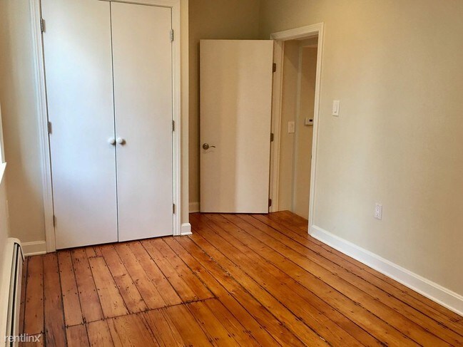 Building Photo - 1 br, 1 bath  - 10 Church St