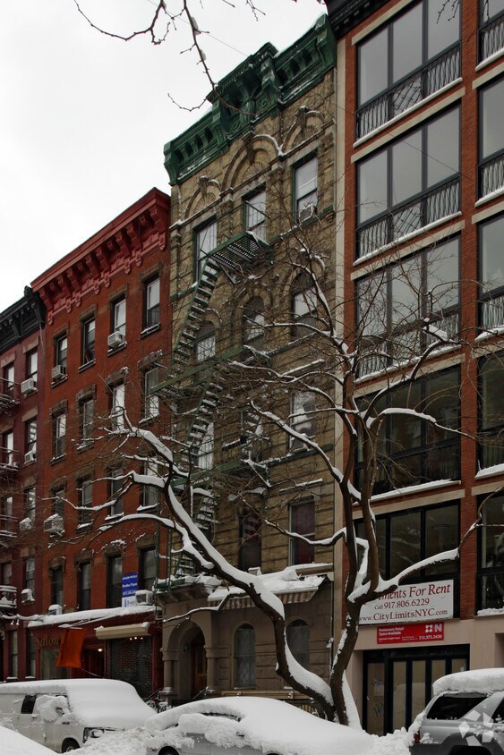 Foto del edificio - 94 E 7th St