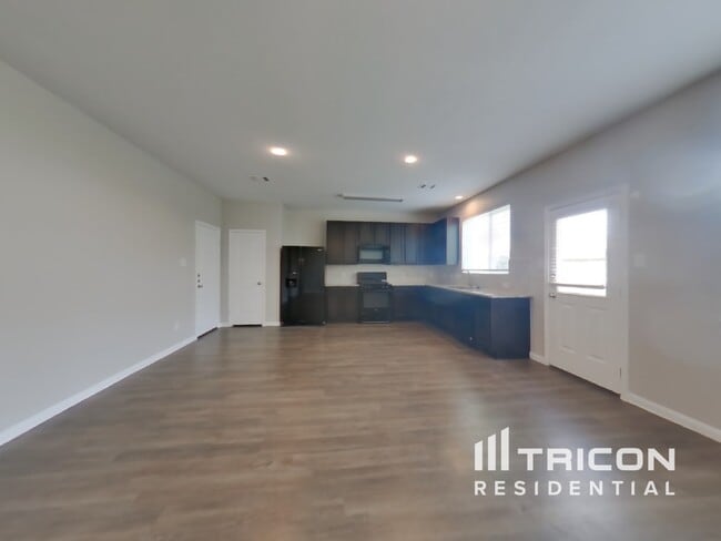 Foto del edificio - 18510 Snowy River Ln
