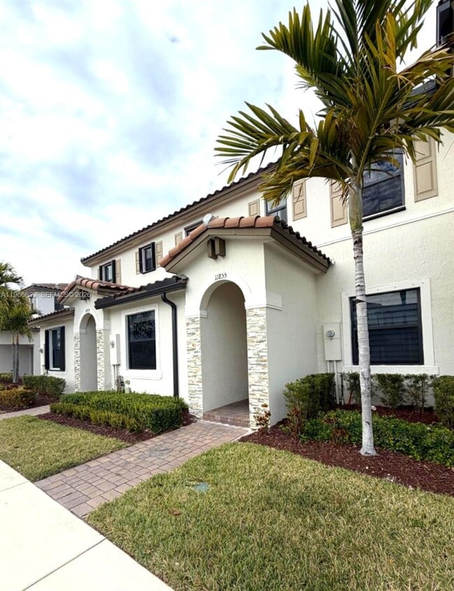 Building Photo - 11855 SW 246th Ter