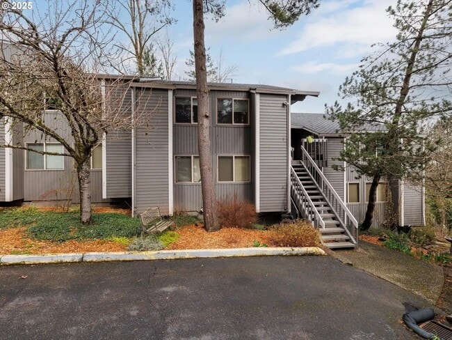 Building Photo - 44 Eagle Crest Dr