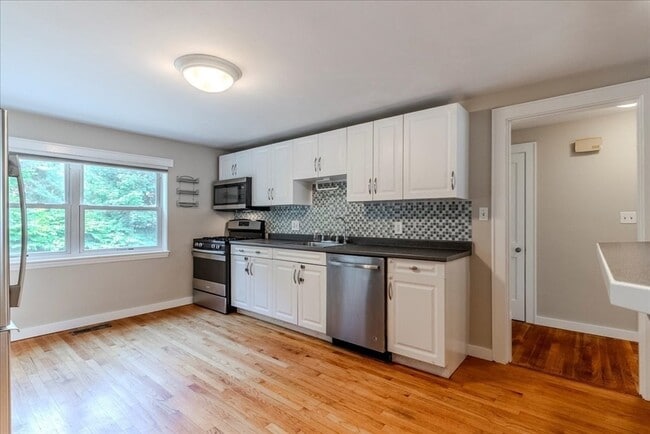 Building Photo - 37 Aldrich Rd