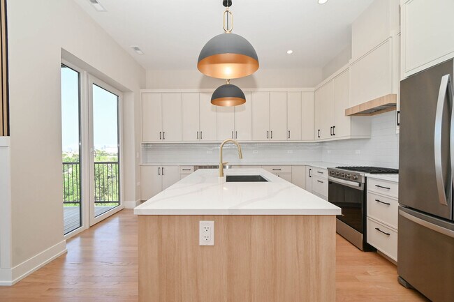 Foto del edificio - 2127 W Madison St