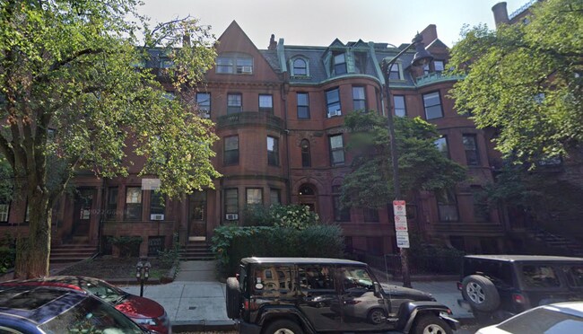 Building Photo - 469 Beacon St