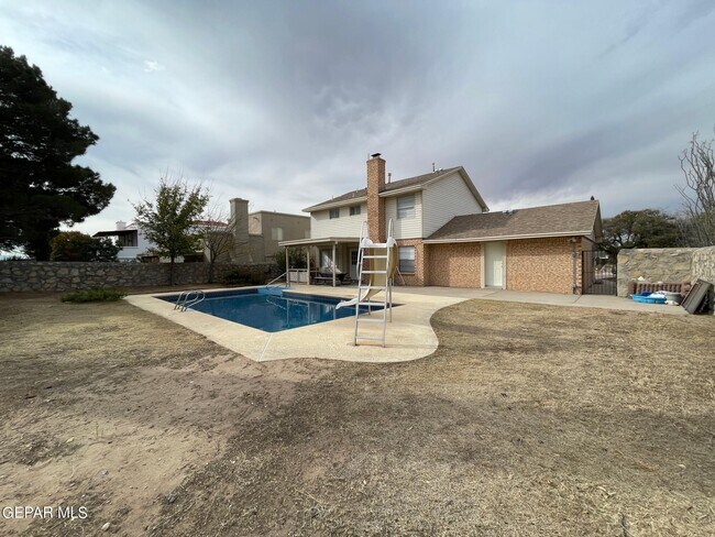 Building Photo - 720 Agua Caliente Dr