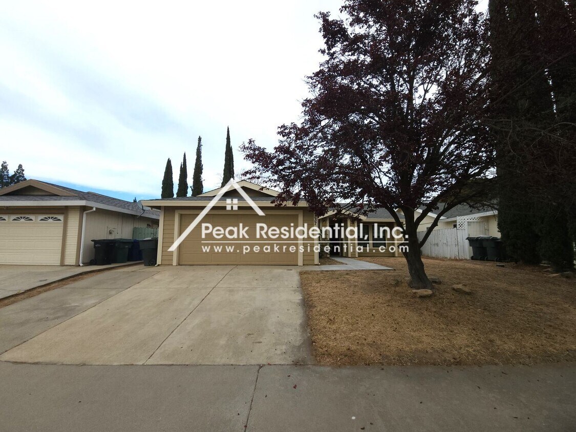 Primary Photo - 4 br, 2 bath House - 4537 Fox Valley Circle