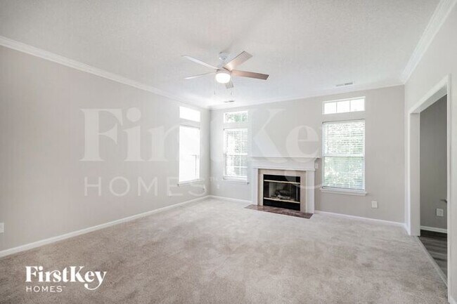 Foto del edificio - 1026 Weeping Willow Ln