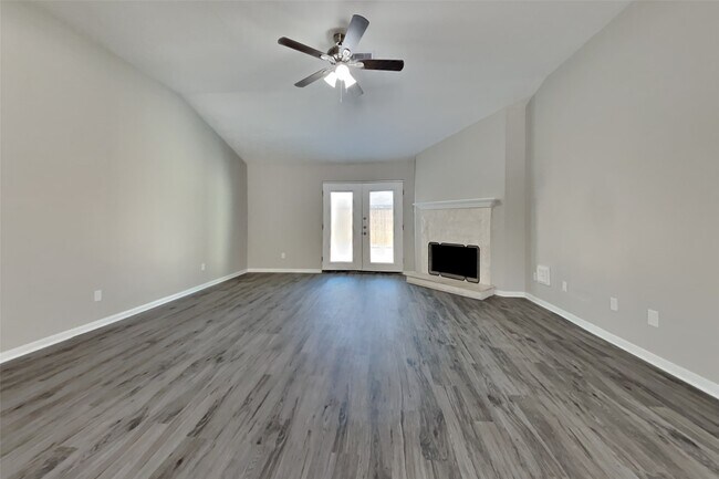 Foto del edificio - 28907 Sedgefield St