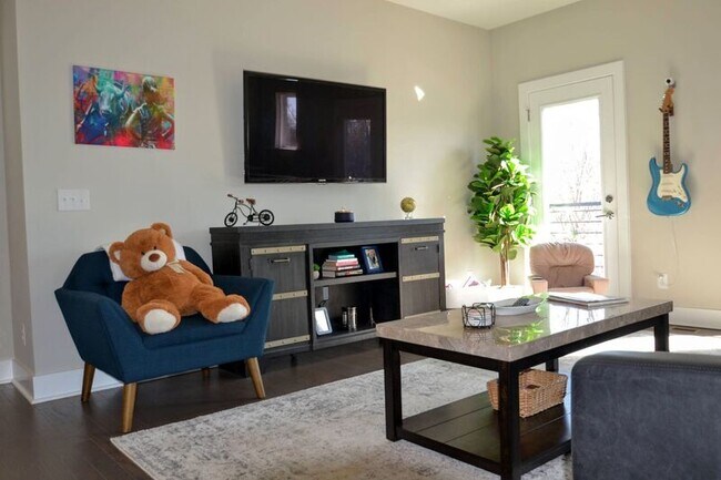Foto del edificio - 3730 Sky Haven Dr