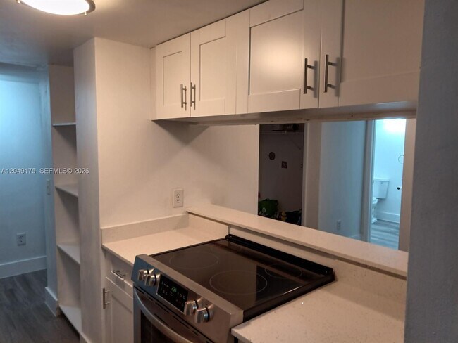 Foto del edificio - 4401 W McNab Rd