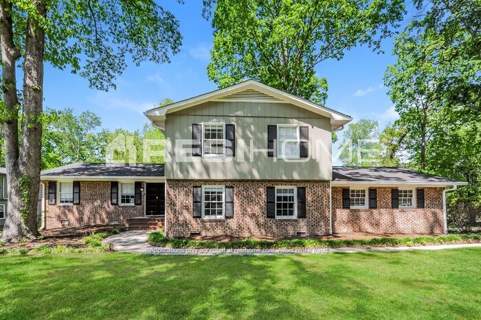 Foto principal - 2710 Georgian Ct