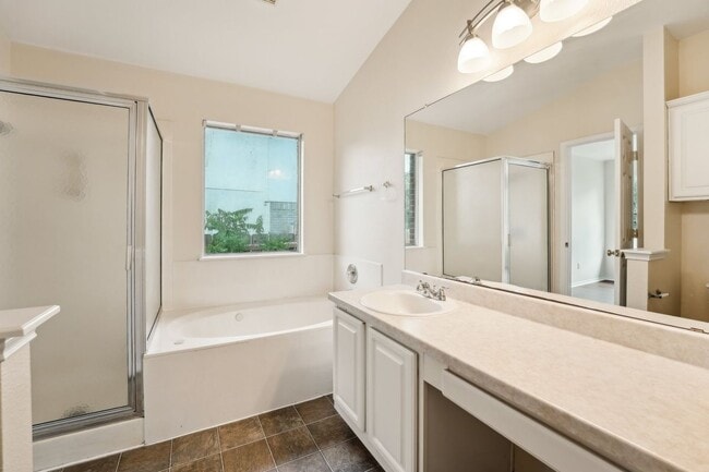 Building Photo - 11201 Canterbury Tales Ln